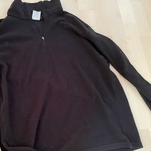 Patagonia black quarter zip *Fits M/L*